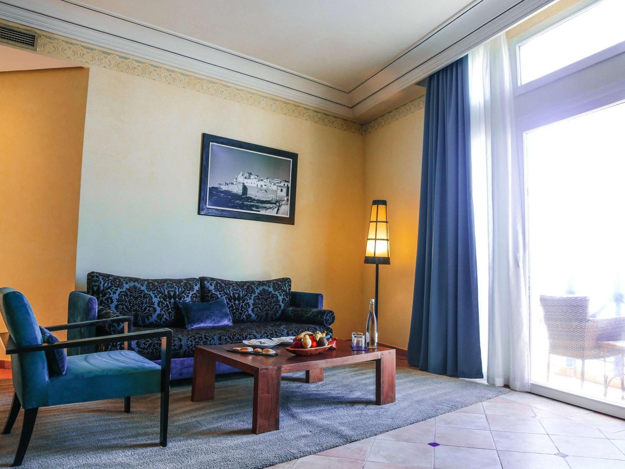 Hotel Le Medina Essaouira Thalassa Sea & Spa - Mgallery Kültér fotó A suite at the hotel